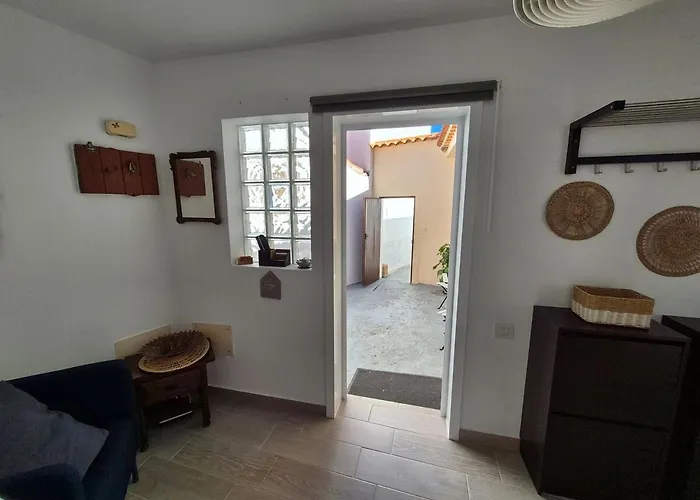 An Oasis In The Middle Of Spanish Style Apartament La Sabinita