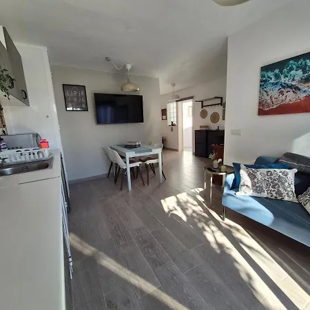 An Oasis In The Middle Of Spanish Style * La Sabinita